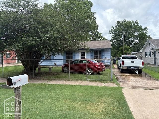 1st image of 3112 Race St