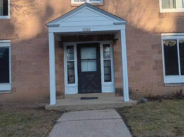 1222 South 24th STREET, Grafton, WI 53024