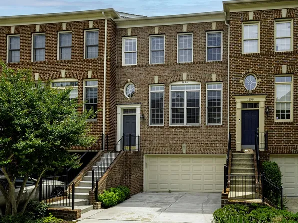 1156 Regal Oak Dr, Rockville, MD 20852