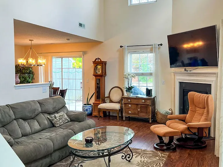 1204 Meadow Moss Ct — Photo 6