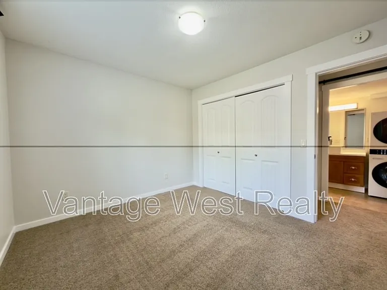 2866 Auburn Rd #1 — Photo 9