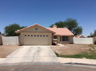 599 Sunflower Ln, Imperial, CA 92251