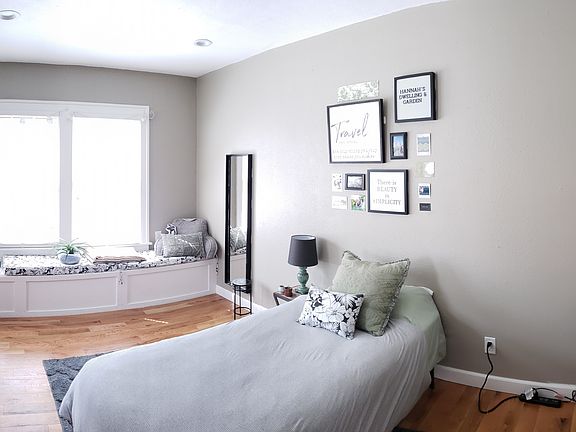 5th image of 1621 Fairchild Ave APT 1