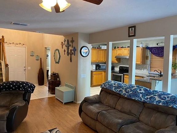 3rd image of 3304 Steamboat Dr