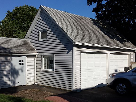 3rd image of 318 S 9th St