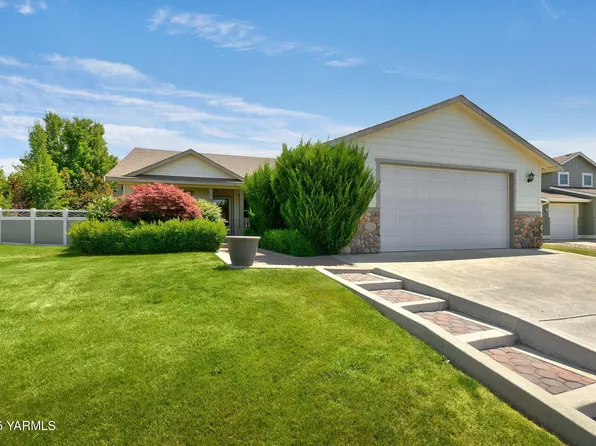 709 N 54th St, Yakima, WA 98901