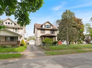 16 Mapledale St, Rochester, NY 14609
