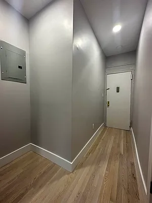 Rented by Peter R. Hungerford, LREB | media 14