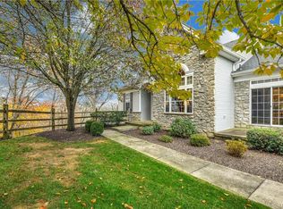 1865 Caryn Dr, Hellertown, PA 18055