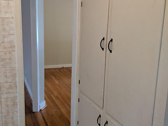 Kitchen storage