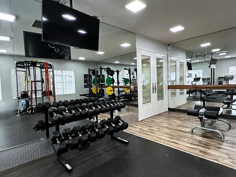 Creek View Condominiums — Photo 44