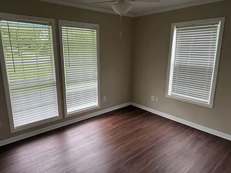 Guest Bedroom #1