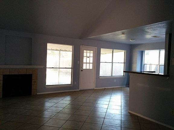 4th image of 5218 Cabin Lake Dr