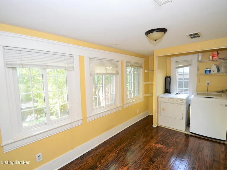 2102 Murray Ave — Photo 16