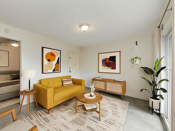 3rd image of 1840 Burton Dr APT 102