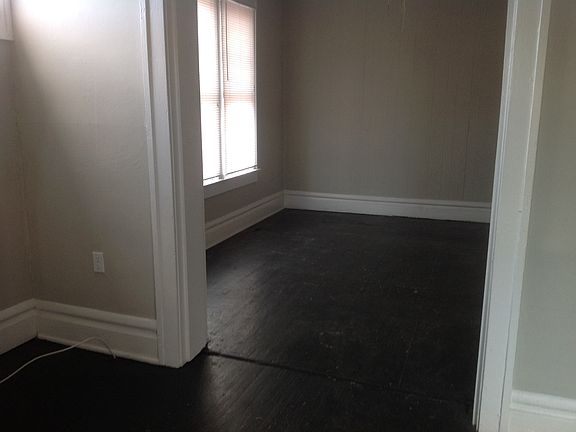 living room / entry