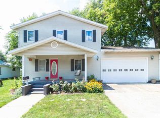 209 Poplar St, Pekin, IL