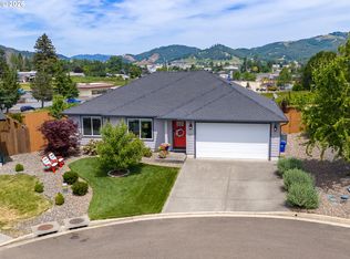 261 Braxton Ct, Roseburg, OR 97471