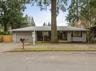 15125 SE Gladstone St, Portland, OR 97236