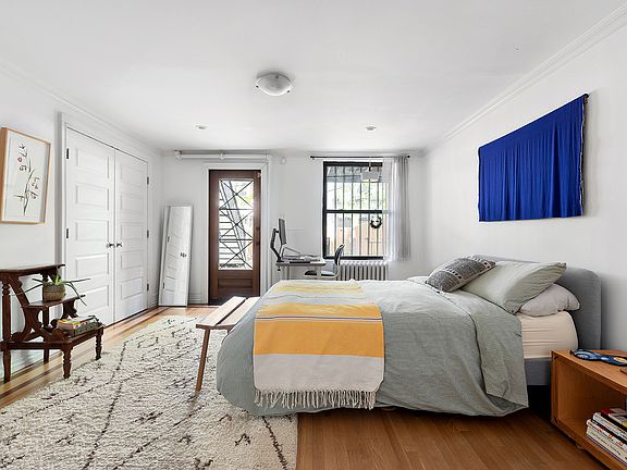 5th image of 1171 Dean St