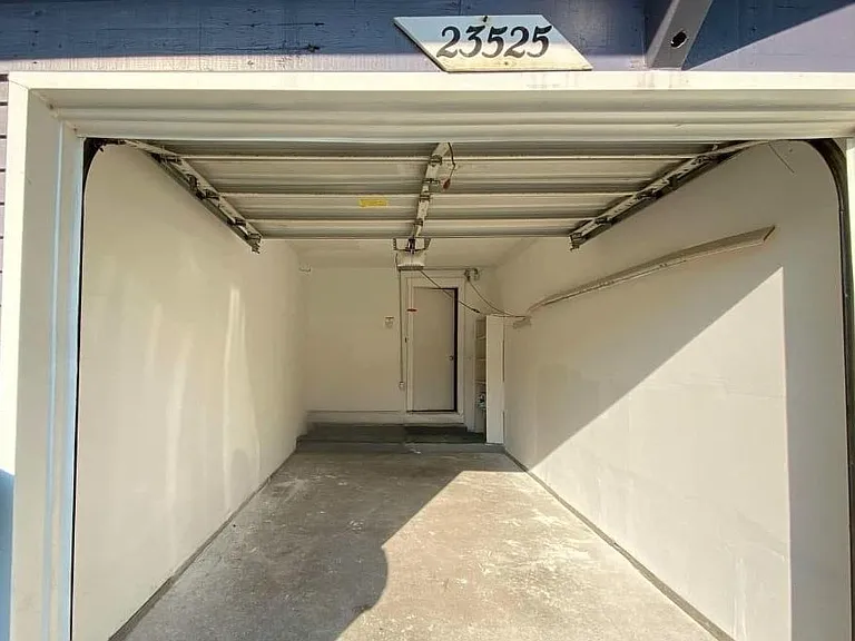 23525 Stonehenge Blvd — Photo 22
