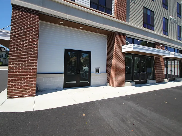 629 Washington St #202 — Photo 9