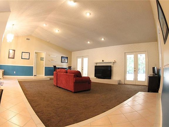 5th image of 13791 Oak Forest Blvd N
