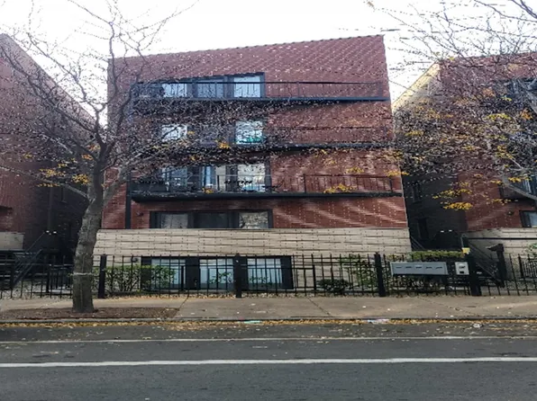 25 E 26th St, Chicago, IL 60616