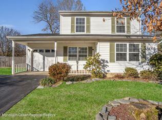 15 Cornwallis Rd, Toms River, NJ 08755