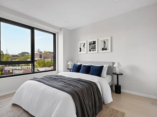 40-22 61st St #5G, Woodside, NY 11377