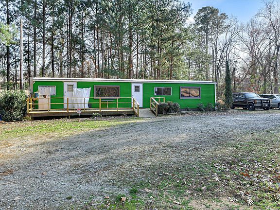 3rd image of 136 Edison Road