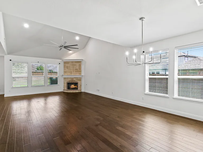 4424 Overbrook Dr — Photo 8