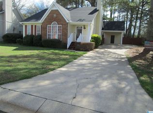 6717 Crossbrook Ln, Pinson, AL 35126