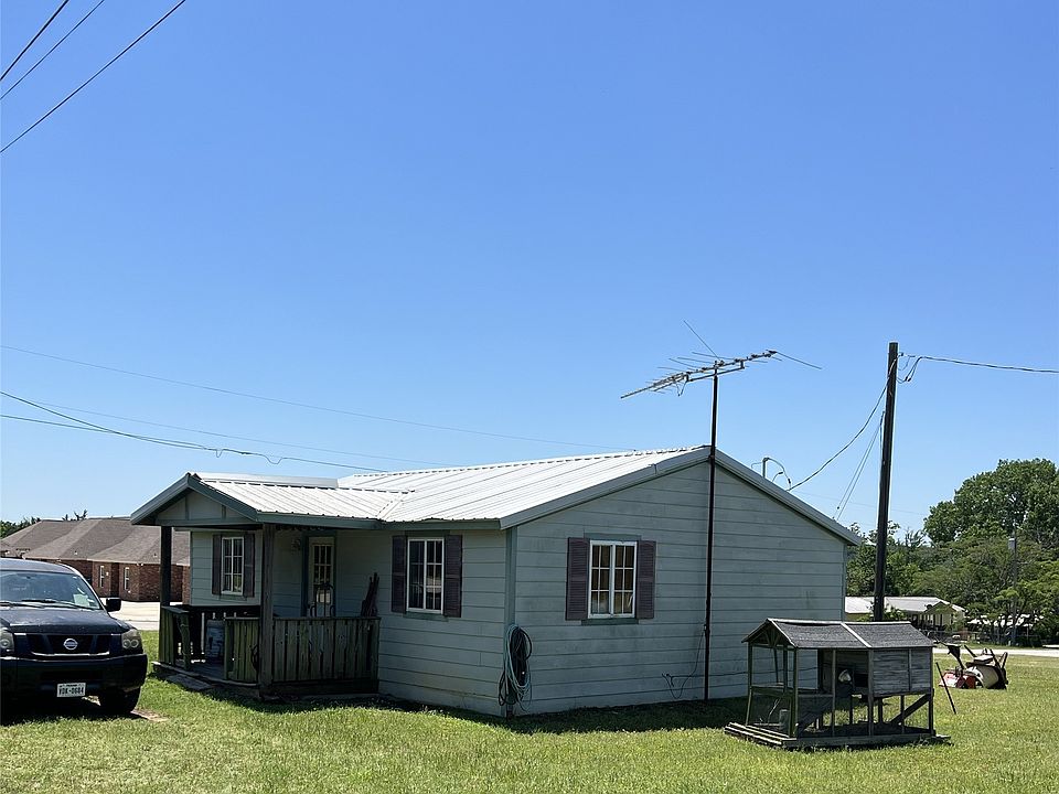 1st image of 501 Captains Cutt Rd