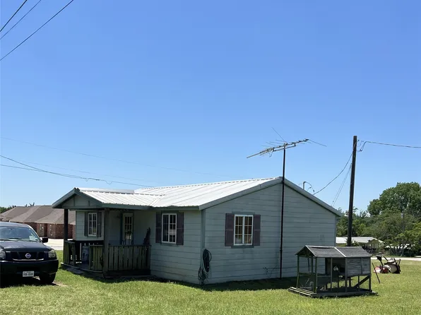 501 Captains Cutt Rd, Gainesville, TX 76240