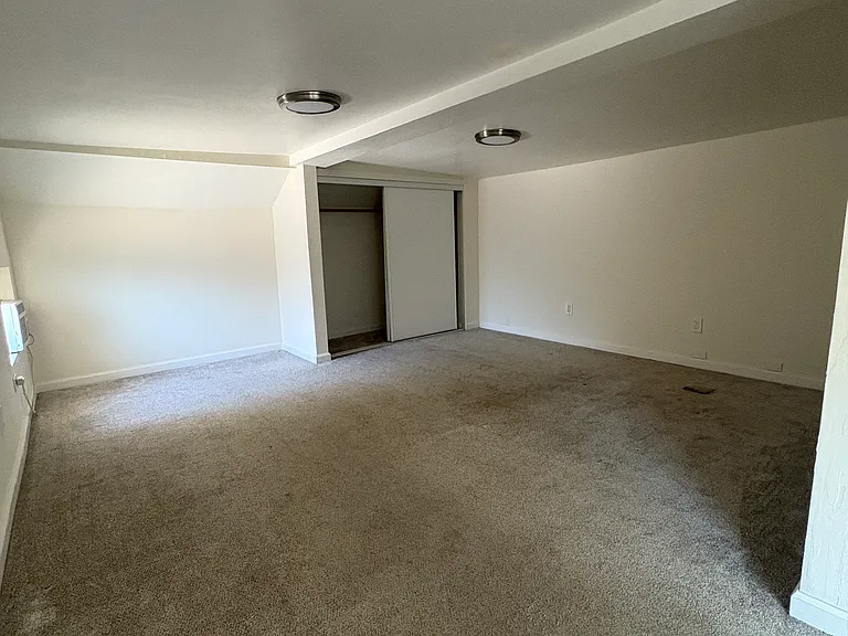 1638 Bay Rd #4 — Photo 8
