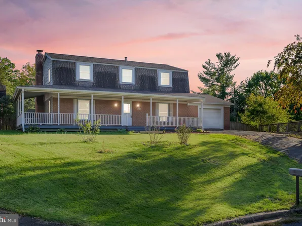 9751 Sunrise Ct, Manassas, VA 20110