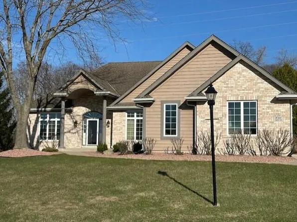 W300N1578 Timberbrook ROAD, Pewaukee, WI 53072