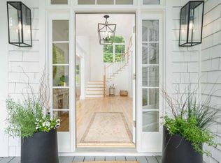 3020 Burlingame Dr, Roswell, GA 30075