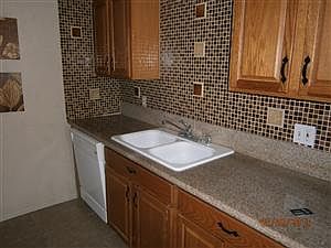 2nd image of 81840 Avenida Del Mar APT B207