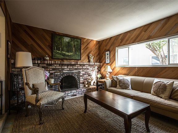 2nd image of 4839 Windermere Dr