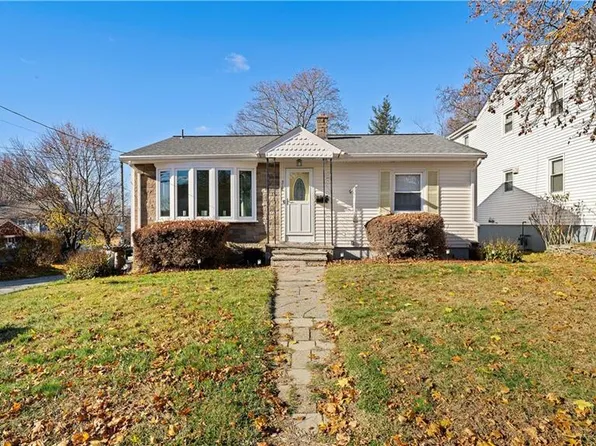 318 Princess Ave, Cranston, RI 02920