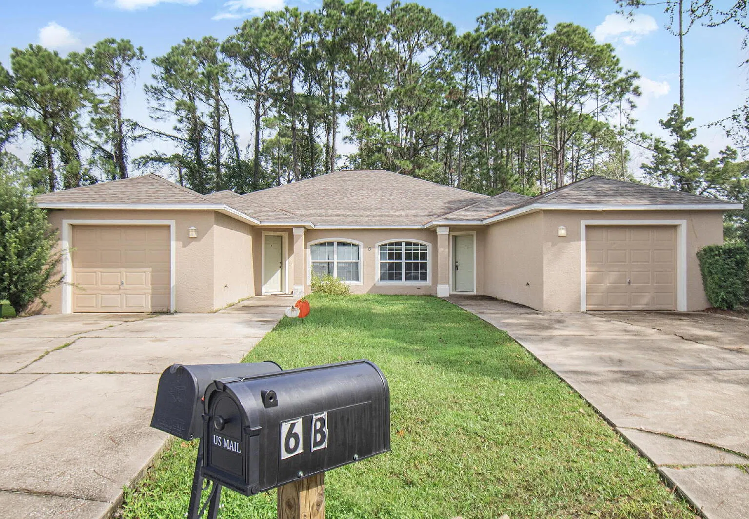 3 bed, 2.0 bath, 1140 sqft, $1,450 — Photo 1