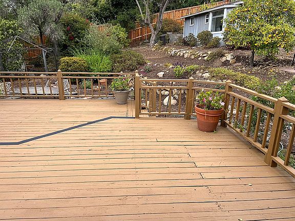 5th image of 3930 Foothill Rd