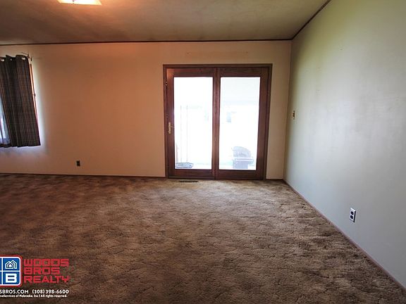 4th image of 205 Ruby Ave
