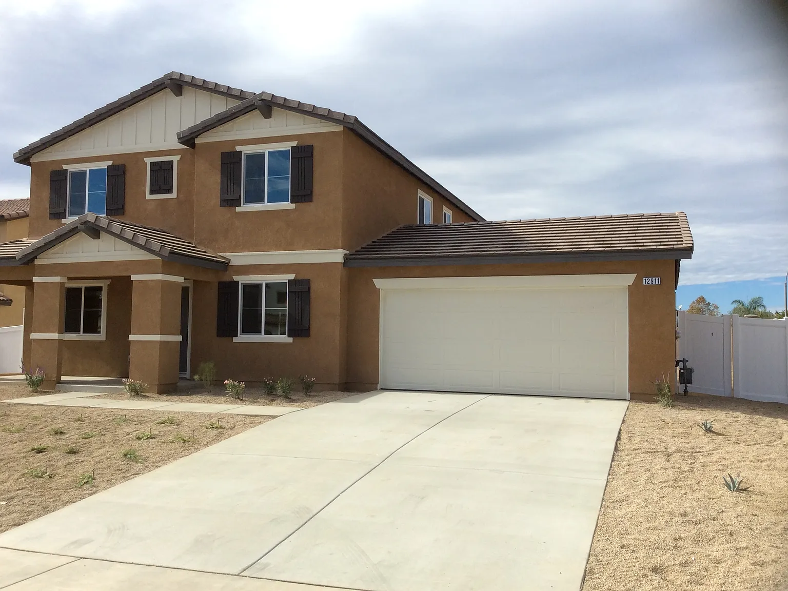 5 bed, 2424 sqft, $3,599 — Photo 1