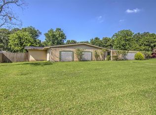 1701 Southwood Dr, Baytown, TX 77520