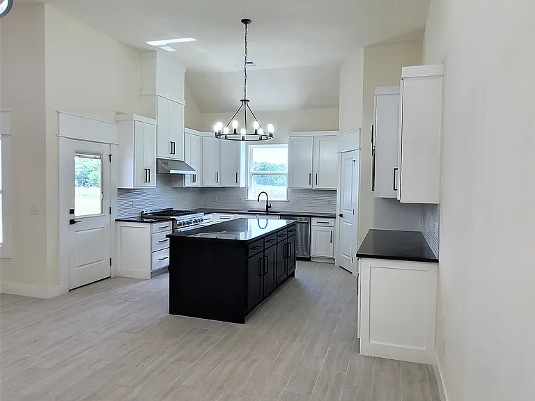108 Tralee Ct — Photo 22