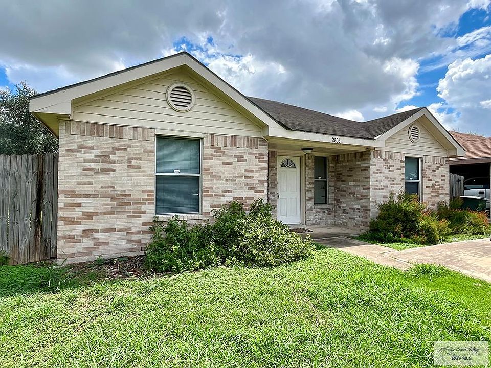 1st image of 2806 Mangrove Palm Dr