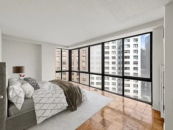 360 East 57th Street image 6 of 16